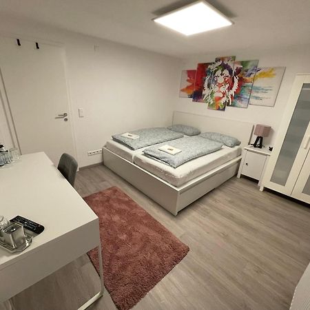 #3 Bequemes Zimmer Mit Pool Und Garten メミンゲン エクステリア 写真