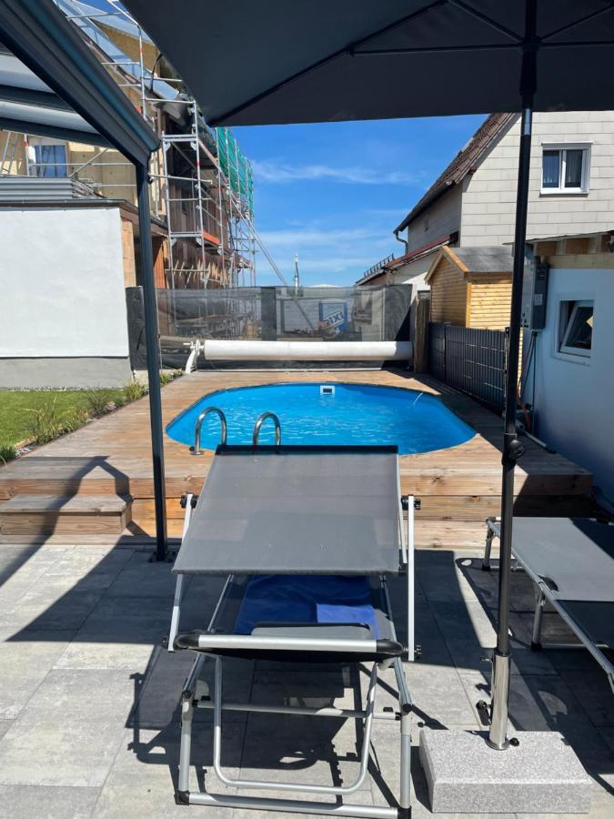 #3 Bequemes Zimmer Mit Pool Und Garten メミンゲン エクステリア 写真