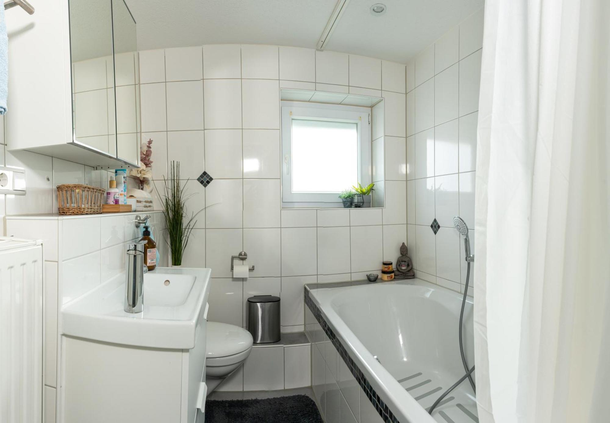 #3 Bequemes Zimmer Mit Pool Und Garten メミンゲン エクステリア 写真