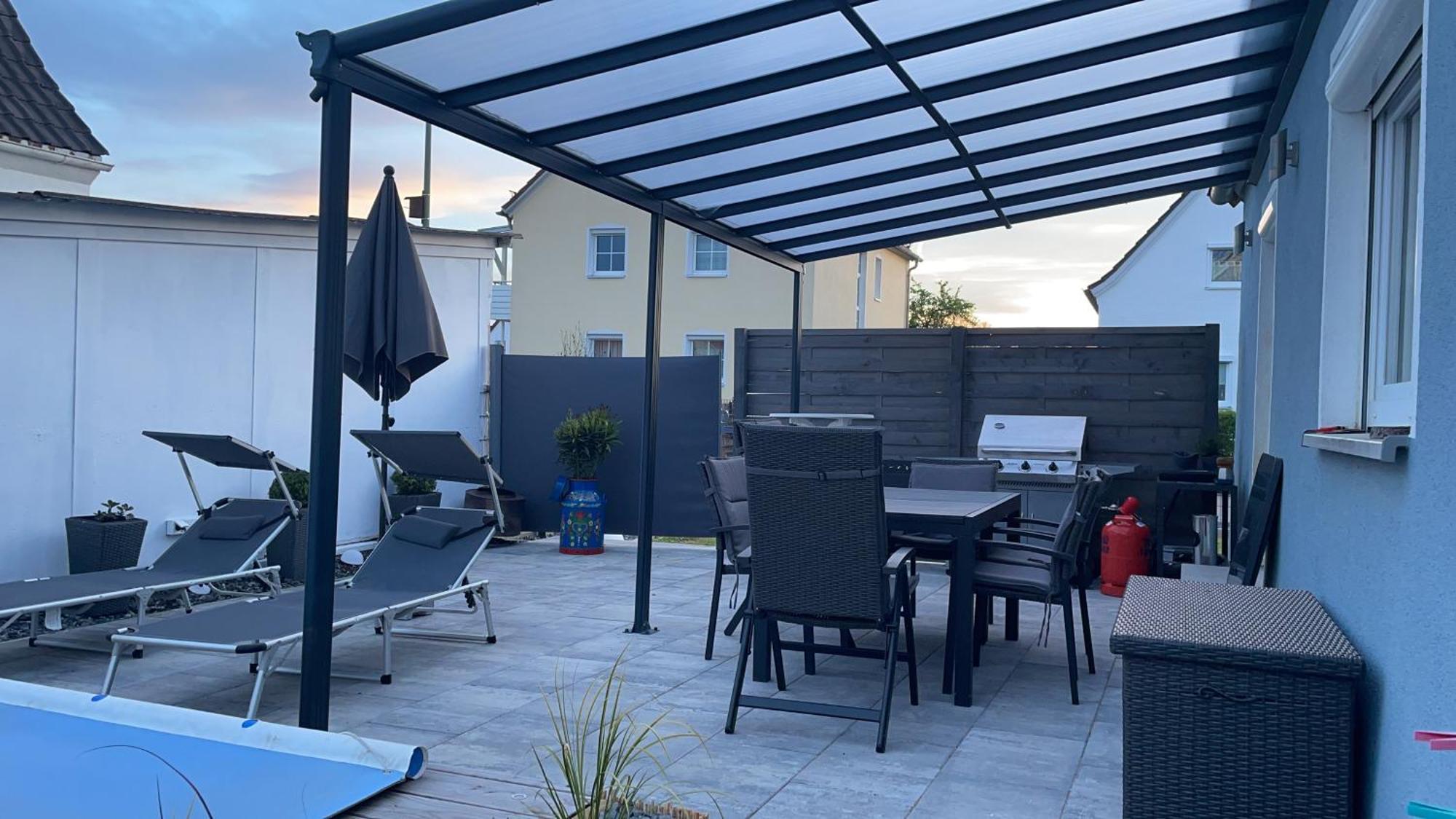 #3 Bequemes Zimmer Mit Pool Und Garten メミンゲン エクステリア 写真
